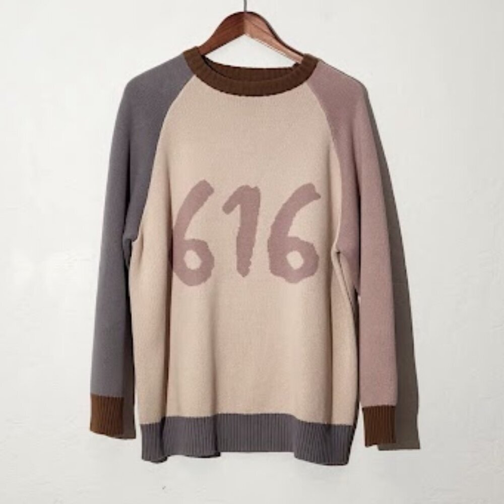 616 Men's Long Sleeve Crew Neck Sweater in size Large